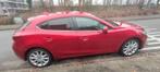 Mazda 3 Skyactive-g 120 pk 2014 Rood, Auto's, Mazda, Voorwielaandrijving, Zwart, 4 cilinders, Handgeschakeld