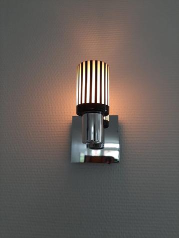 2 draaibare spots zilverkleurig met zwart wit glas beschikbaar voor biedingen