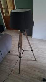 Stijlvolle Tripod Lamp, Huis en Inrichting, Lampen | Vloerlampen, Ophalen, Gebruikt, Metaal, Modern