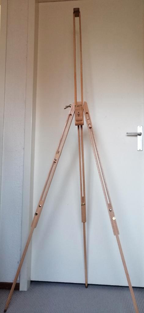 Robuuste driepotige schildersezel beukenhout beurzen ezel, Hobby en Vrije tijd, Schilderen, Zo goed als nieuw, Ezel, Ophalen of Verzenden