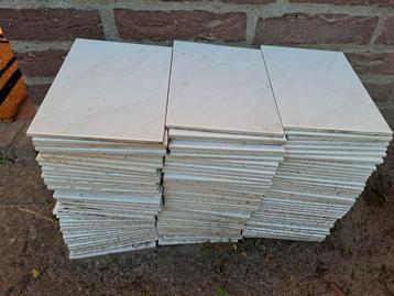 Badkamer,wc,keuken tegels  beschikbaar voor biedingen