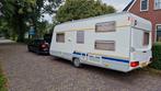 Gezinscaravan Bürstner met stapelbed,vastbed en zithoek, Caravans en Kamperen, Caravans, Standaardzit, Particulier, Bürstner, 5 tot 6 meter