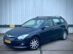 Hyundai i30 CW 1.6i Active; 99-RNG-4, Auto's, Voorwielaandrijving, Gebruikt, 1591 cc, 4 cilinders