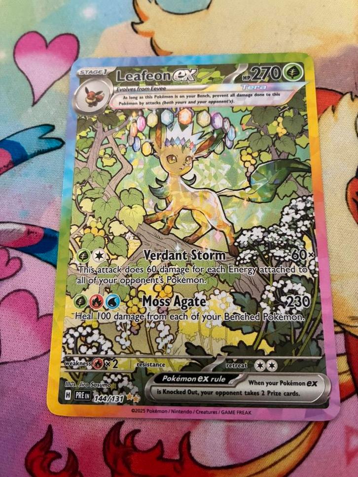 Leafeon EX Alt Art SV Prismatic Evolutions 144/131 NM/M, Hobby en Vrije tijd, Verzamelkaartspellen | Pokémon, Nieuw, Losse kaart