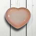 Le Creuset Valentine Heart Plates, set van 3 platte borden, Verzenden, Nieuw, Bord(en), Overige stijlen