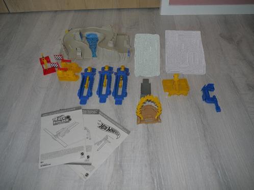 Als nieuw! Diverse Hot Wheels, laungers, tafelklem, stad etc, Kinderen en Baby's, Speelgoed | Racebanen, Zo goed als nieuw, Racebaan