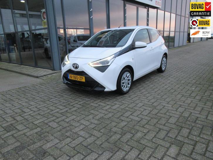 Toyota Aygo 1.0 VVT-i x-play, Auto's, Toyota, Bedrijf, Te koop, Aygo, ABS, Achteruitrijcamera, Airbags, Airconditioning, Bluetooth