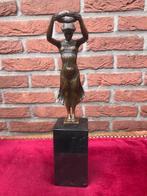 klassieke dame met lauwerkrans, brons en marmer, Ophalen of Verzenden, Brons