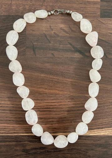 Rozenkwarts Ketting beschikbaar voor biedingen