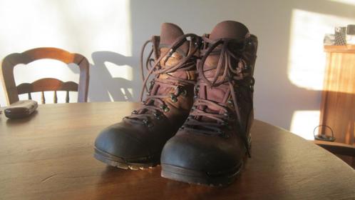 Meindl Kampfstiefel Leicht mt 40 dames, Kleding | Dames, Schoenen, Zo goed als nieuw, Wandelschoenen, Bruin, Ophalen of Verzenden