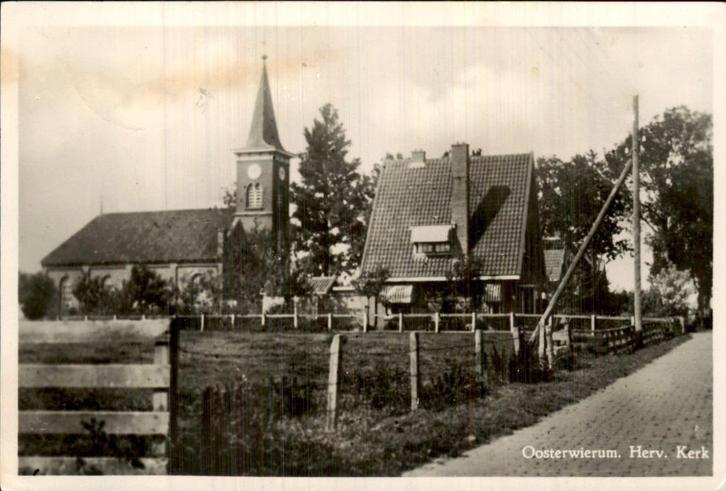 Oosterwierum - Herv. Kerk, Verzamelen, Ansichtkaarten | Nederland, Gelopen, Friesland, Voor 1920, Ophalen of Verzenden
