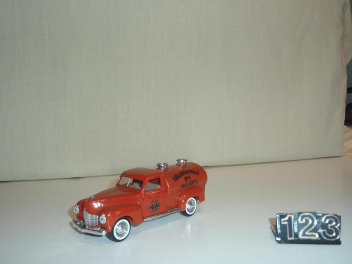 Te koop modelauto Dodge 1950 - motorwagen brandweerauto, Verzamelen, Automerken, Motoren en Formule 1, Nieuw, Auto's, Ophalen of Verzenden