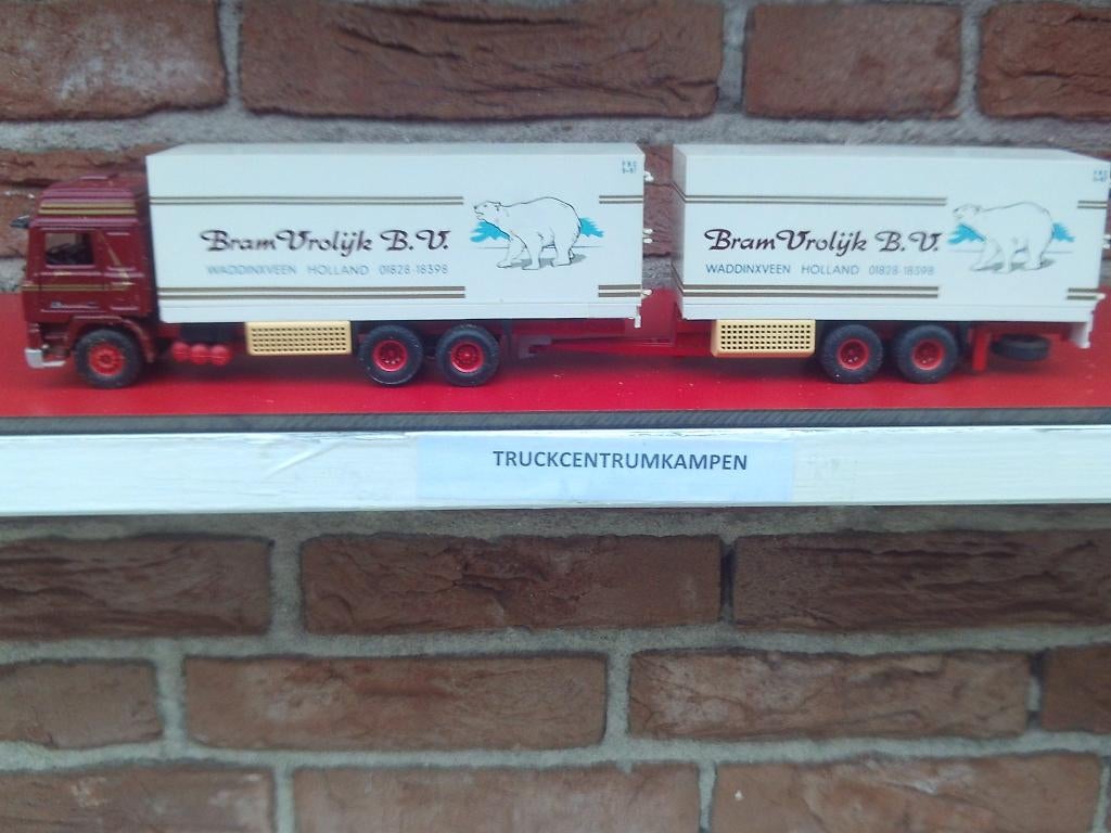 Tekno  Volvo  F16  met  Wipkar  van  Bram  Vrolijk., Hobby en Vrije tijd, Modelauto's | 1:50, Ophalen of Verzenden, Zo goed als nieuw