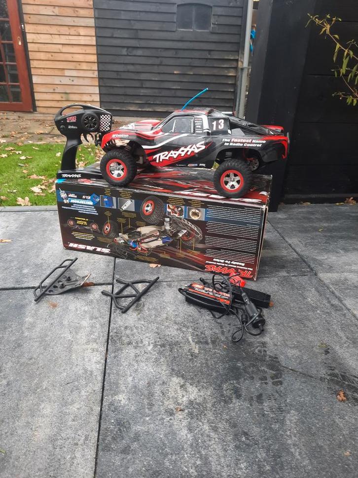 Traxxas slash 1/10 bruslesh 2wd, Hobby en Vrije tijd, Modelbouw | Radiografisch | Auto's, Gebruikt, Ophalen