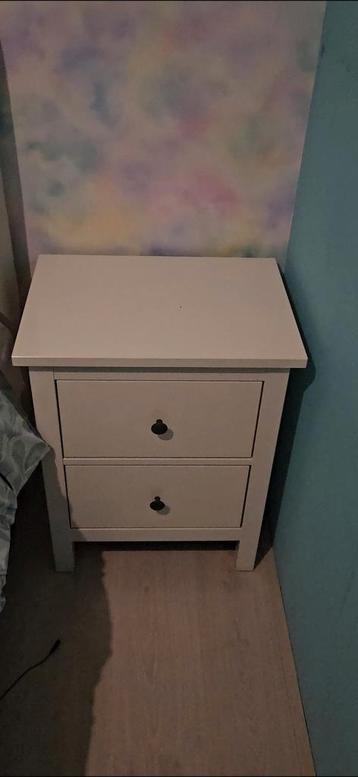 Twee IKEA nachtkastjes