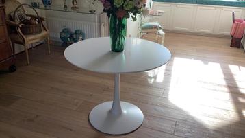 TULPTAFEL  replica E65,00 beschikbaar voor biedingen