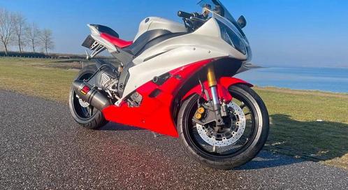 Yamaha R6 - 2006 | 25.000 km | Akrapovic, Motoren, Motoren | Yamaha, Particulier, Super Sport, meer dan 35 kW, 4 cilinders, Ophalen