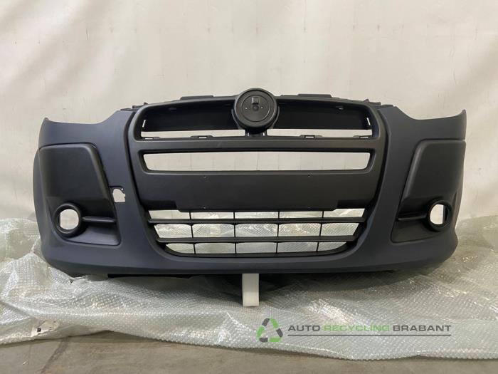 Voorbumper van een Fiat Doblo, Gebruikt, -, -, Ophalen of Verzenden