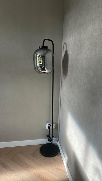 Staandelamp met glazenbol lamp vloerlamp