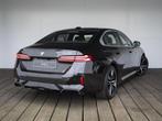 BMW i5 eDrive40 M Sportpakket 20'' / Panoramadak / Comfortst, Met garantie (alle), 84 kWh, Sedan, 2130 kg