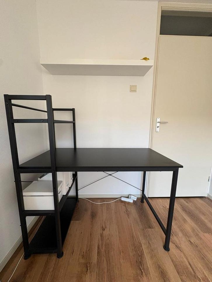 Compact Zwart Bureau met Planken, Huis en Inrichting, Bureaus, Zo goed als nieuw, Bureau, Ophalen