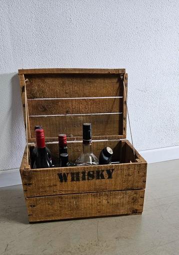 Vintage Whiskey Kist beschikbaar voor biedingen