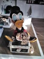Beeld van Dagobert Duck met schatkist 60x30 cm, Ophalen of Verzenden, Gebruikt, Fantasy