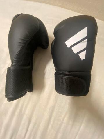 8 oz zwart kleur beschikbaar voor biedingen