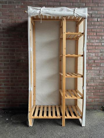 kledingkastje beschikbaar voor biedingen