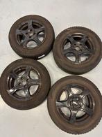 Hyundai I20 Kia Rio Toyota Yaris winterbanden set 185/65/15, Auto-onderdelen, Banden en Velgen, 15 inch, Banden en Velgen, 185 mm