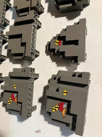 Kasteelmuren & Kasteelrotsen -etc lego beschikbaar voor biedingen