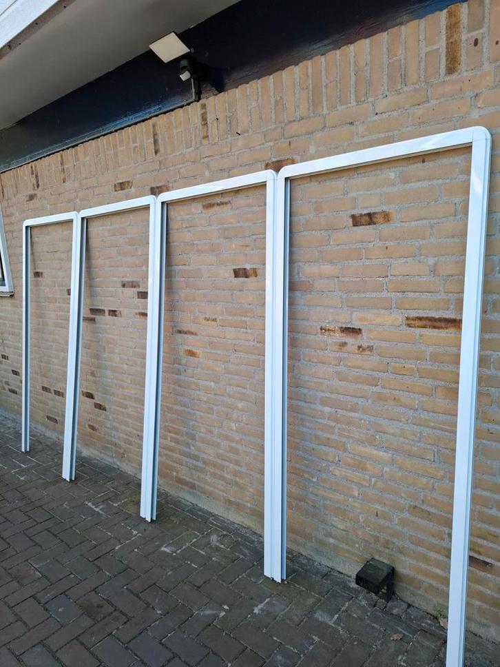 4 los staande aluminium decor of banner frames, Doe-het-zelf en Verbouw, IJzerwaren en Bevestigingsmiddelen, Zo goed als nieuw
