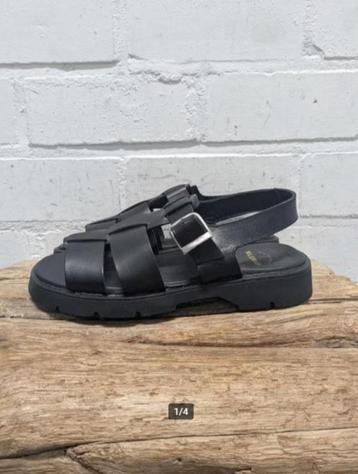 Kleman - Mooie leren sandalen maat 45 - Vaste col Nieuw €150 beschikbaar voor biedingen