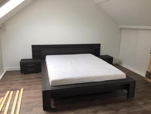 Mooie set, bed en kast, Huis en Inrichting, Slaapkamer | Complete slaapkamers, Zo goed als nieuw, Tweepersoons, Ophalen