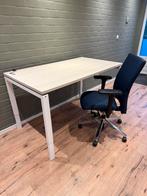 Markant slingerbureaus 140-80cm. Topstaat, Huis en Inrichting, Bureaus, Ophalen, Kantoorbaas, Kantoorbaas, Kantoorbaas