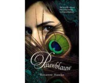 Pauwblauw van Rosanne Hawke  beschikbaar voor biedingen
