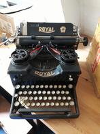 Antieke typemachine Royal, Ophalen, Gebruikt