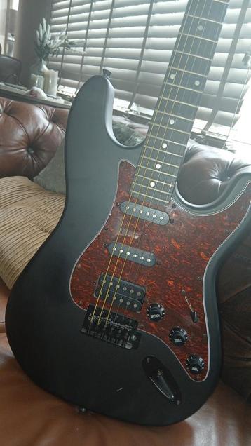Elektrische gitaar Harley benton beschikbaar voor biedingen