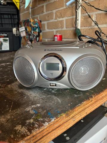 radiootje beschikbaar voor biedingen