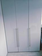 Witte driedeurs kast, Huis en Inrichting, Ophalen