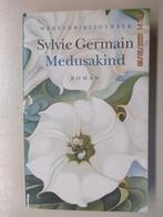 Sylvie Germain - Medusakind, Boeken, Ophalen of Verzenden, Gelezen, Europa overig