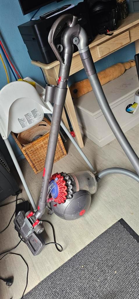 Dyson Cinetic Big Ball

Stofzuiger, Motoren, Kleding | Motorhelmen, Overige merken, Ophalen of Verzenden