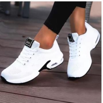 2023 Women Dance Shoes Breathable Mesh Outdoor Light Weight  beschikbaar voor biedingen