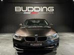 BMW 3 Serie 318i Exe | Led | Navi | PDC (bj 2017, automaat), Bruin, Origineel Nederlands, Bedrijf, 3 cilinders