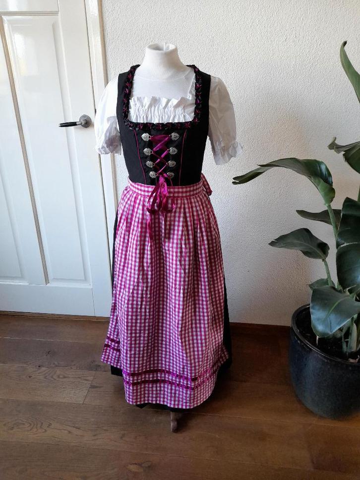 Verkleedkleren: Lange Dirndl met dirndl blouse en schort 38, Kleding | Dames, Carnavalskleding en Feestkleding, Gedragen, Kleding