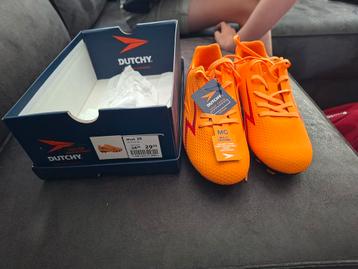 Dutchy voetbal schoenen maat 36/37 beschikbaar voor biedingen
