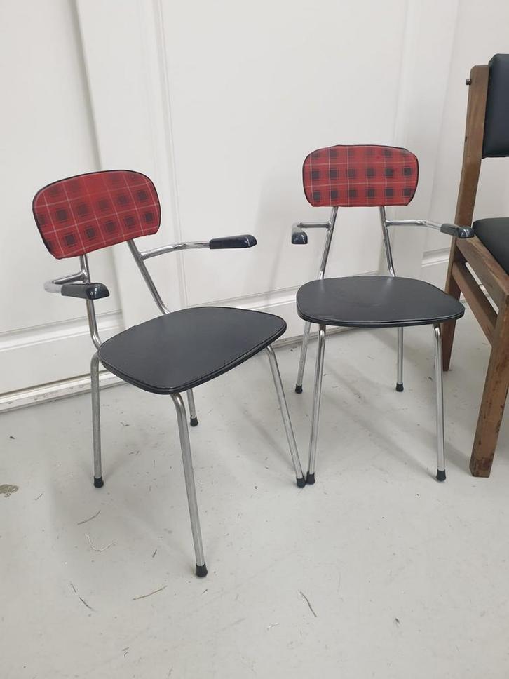 Vintage Kleuterstoeltjes - Jaren 60 Design, Huis en Inrichting, Stoelen, Gebruikt, Twee, Kunststof, Metaal, Overige kleuren, Ophalen