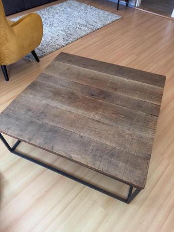 salon tafel beschikbaar voor biedingen