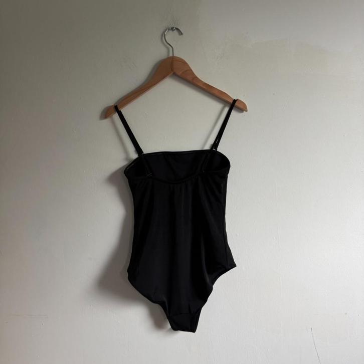 Minimalistisch badpak maat S, Kleding | Dames, Badmode en Zwemkleding, Zo goed als nieuw, Badpak, Zwart, Ophalen of Verzenden