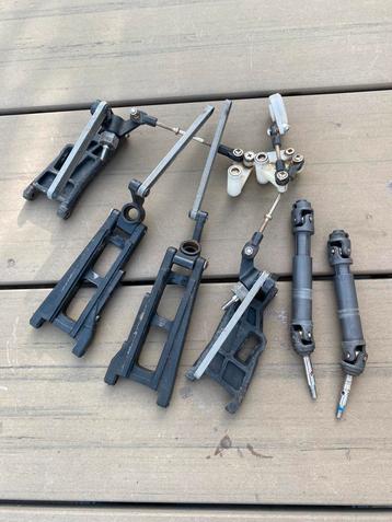 Traxxas Rustler 2wd onderdelen beschikbaar voor biedingen